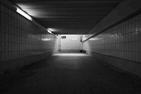 Der Weg zum nächsten Bahnsteig